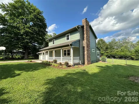 8 Wedgewood Drive Mills River NC 28759