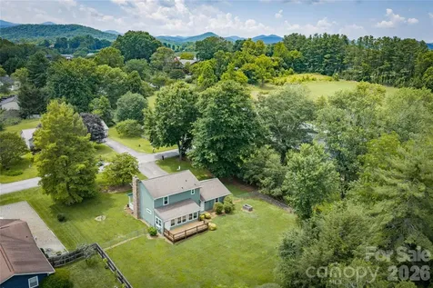 8 Wedgewood Drive Mills River NC 28759