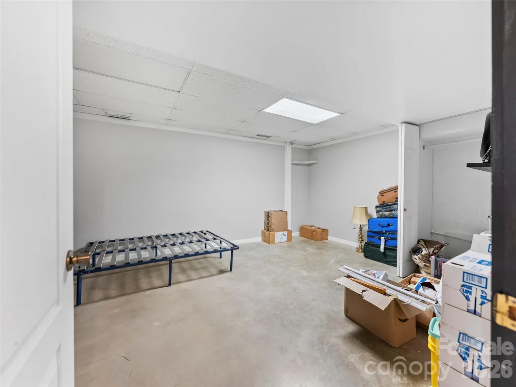 64 Wyoming Road Asheville NC 28803