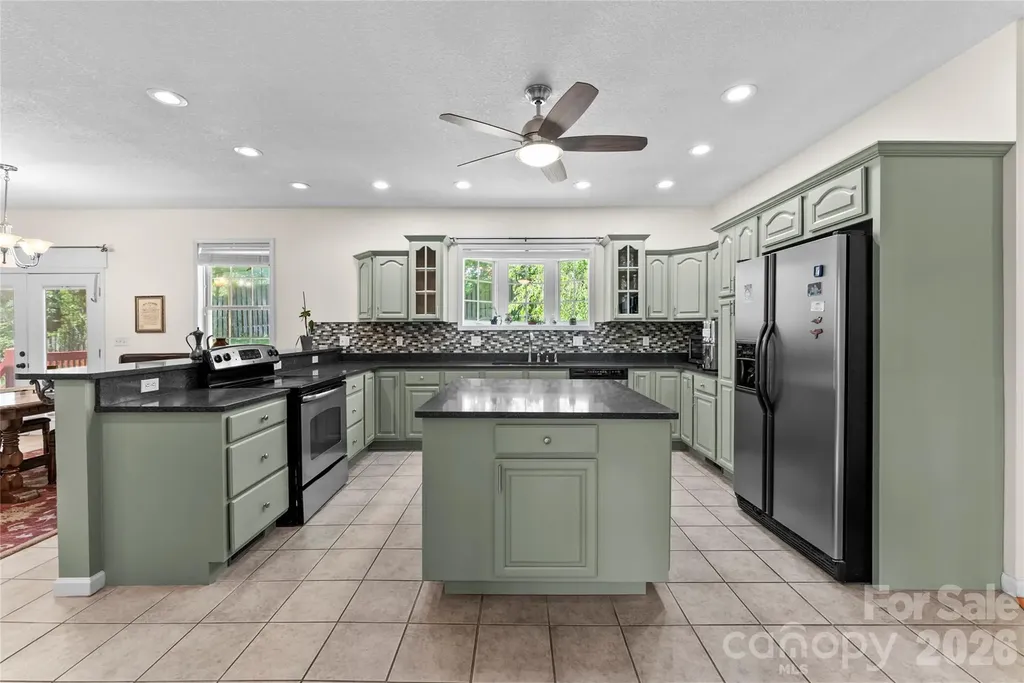 64 Wyoming Road Asheville NC 28803