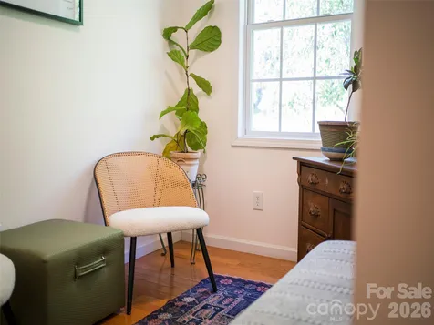 64 Wyoming Road Asheville NC 28803