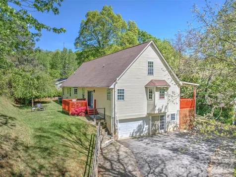 64 Wyoming Road Asheville NC 28803