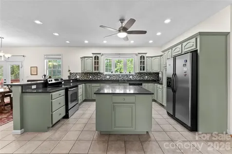 64 Wyoming Road Asheville NC 28803