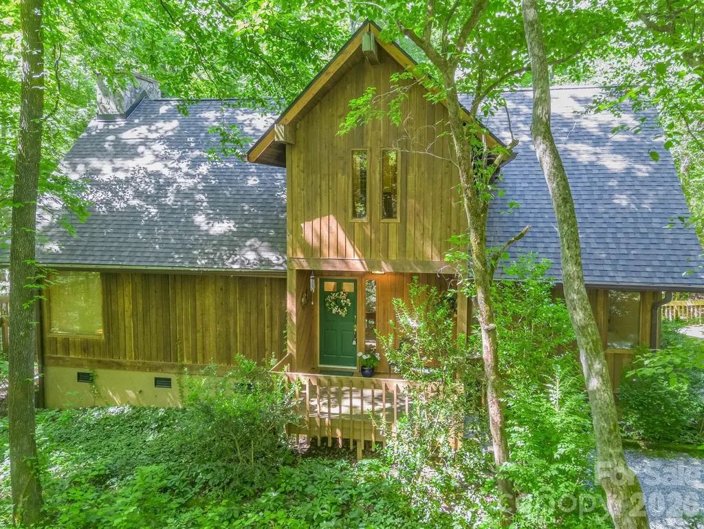 141 Hemlock Lane Lake Lure NC 28746