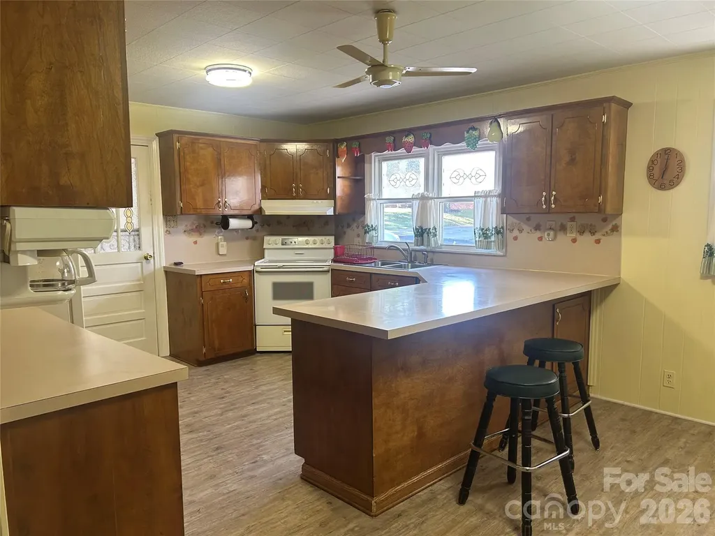 402 E 24th Street Kannapolis NC 28083