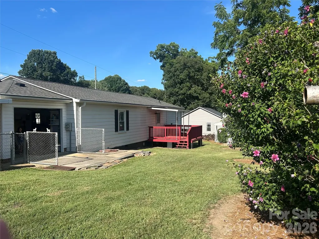 402 E 24th Street Kannapolis NC 28083