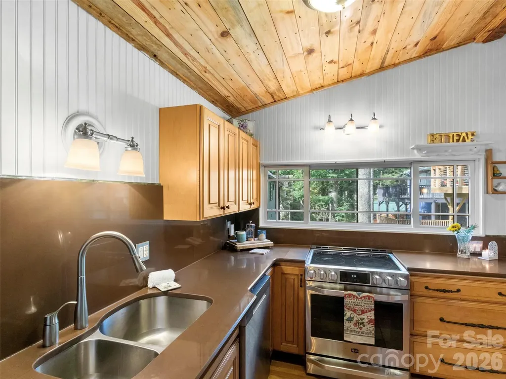 127 Riverview Drive Asheville NC 28806