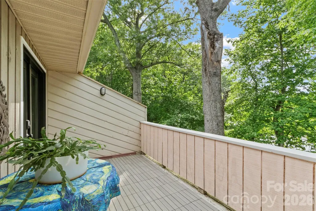 127 Riverview Drive Asheville NC 28806