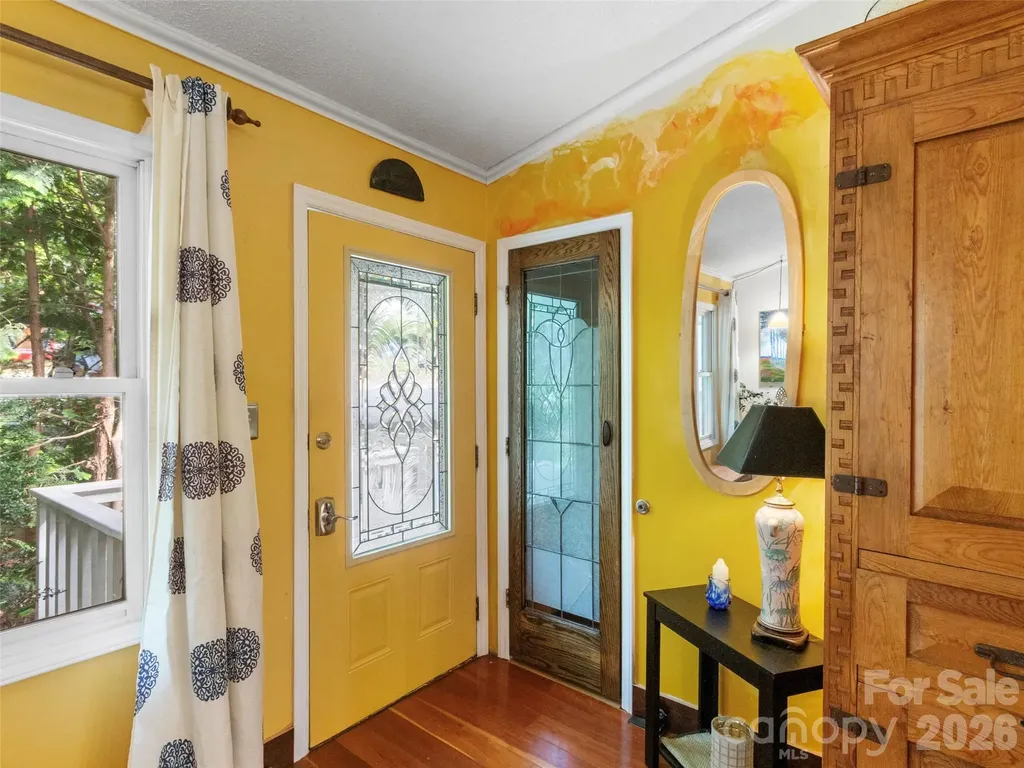 127 Riverview Drive Asheville NC 28806