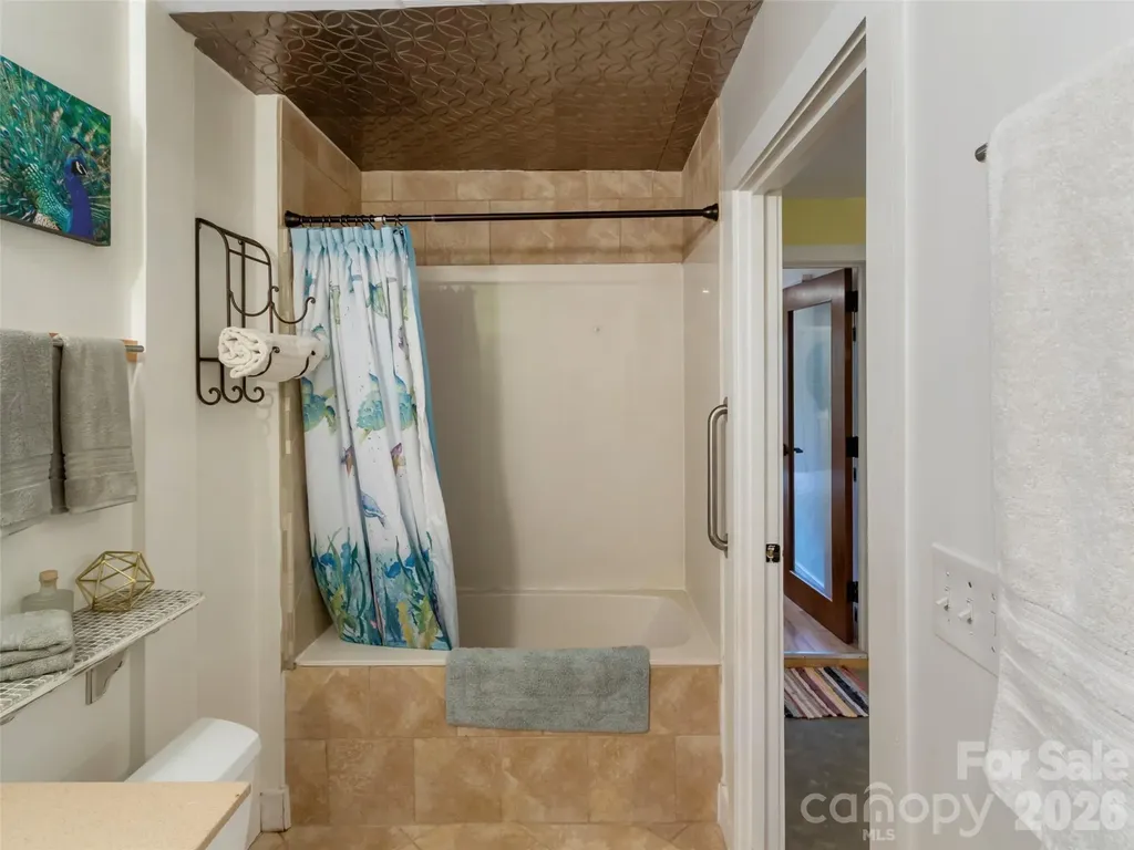 127 Riverview Drive Asheville NC 28806