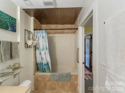 127 Riverview Drive Asheville NC 28806
