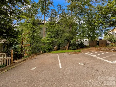 127 Riverview Drive Asheville NC 28806