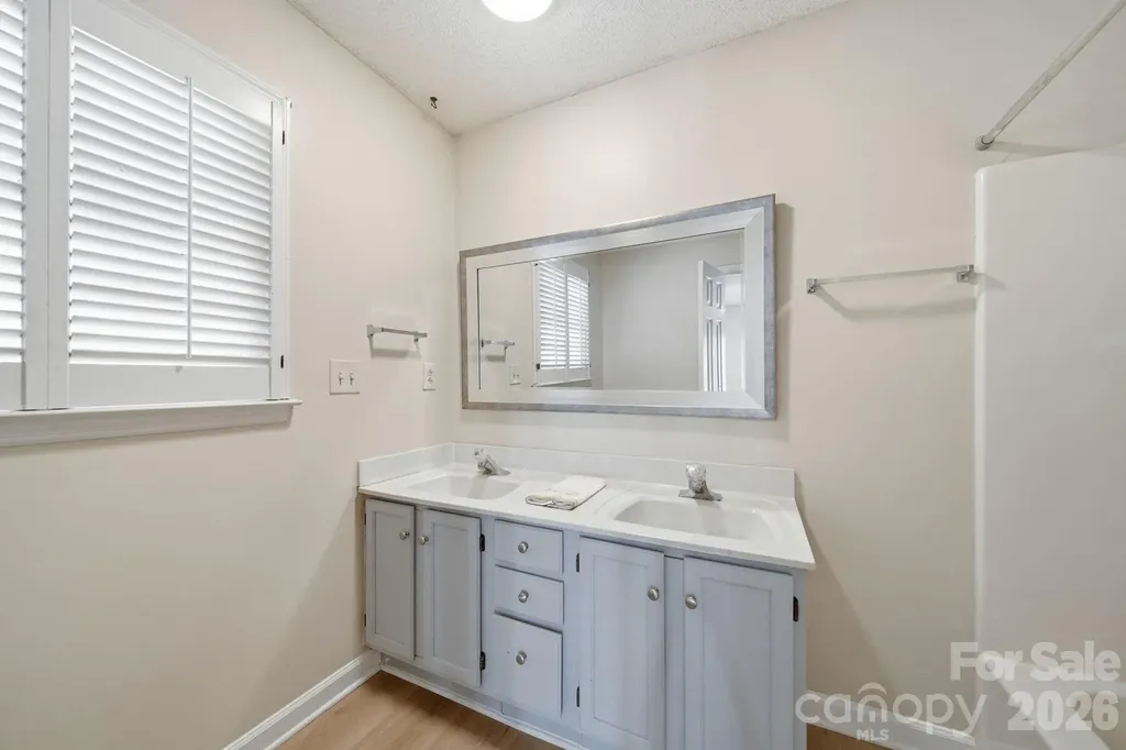 615 Hunter Oak Drive Kannapolis NC 28083