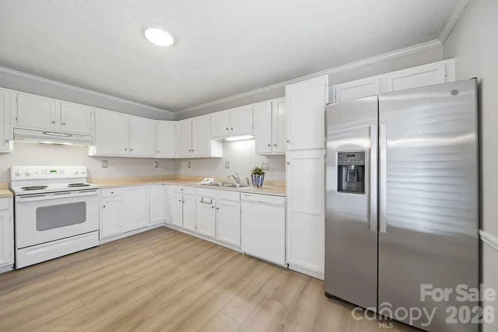 615 Hunter Oak Drive Kannapolis NC 28083