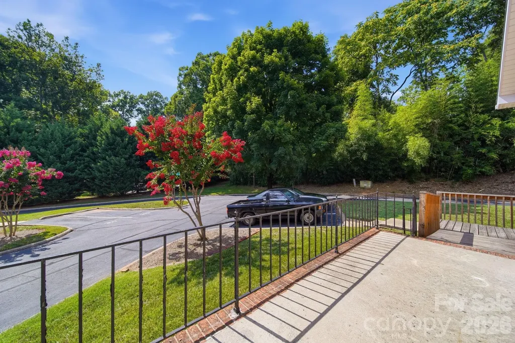 615 Hunter Oak Drive Kannapolis NC 28083