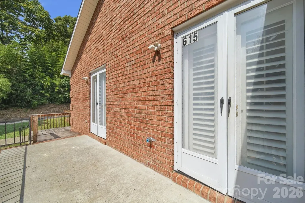 615 Hunter Oak Drive Kannapolis NC 28083