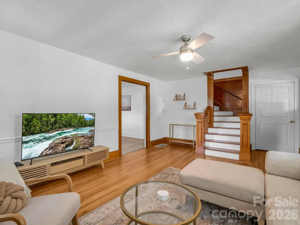363 Etowah School Road Hendersonville NC 28739