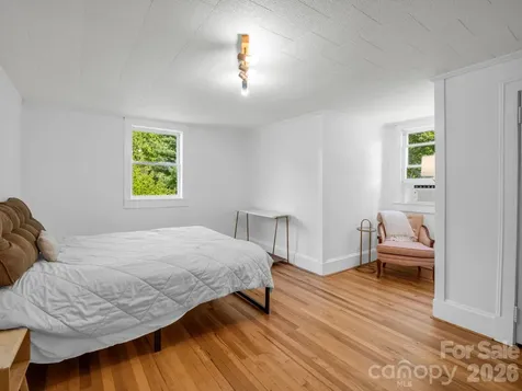 363 Etowah School Road Hendersonville NC 28739