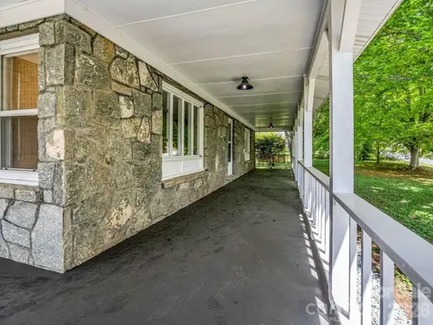 363 Etowah School Road Hendersonville NC 28739