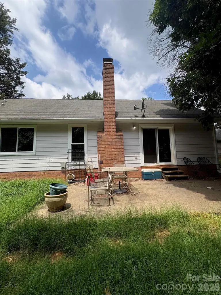 8410 Gidleigh Court Charlotte NC 28216