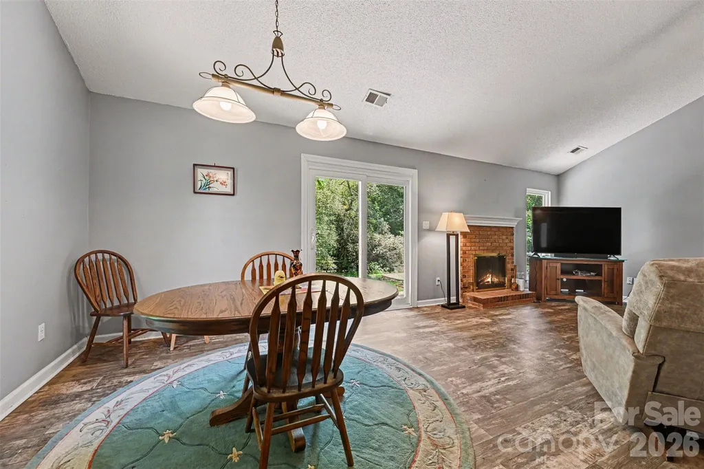 8410 Gidleigh Court Charlotte NC 28216