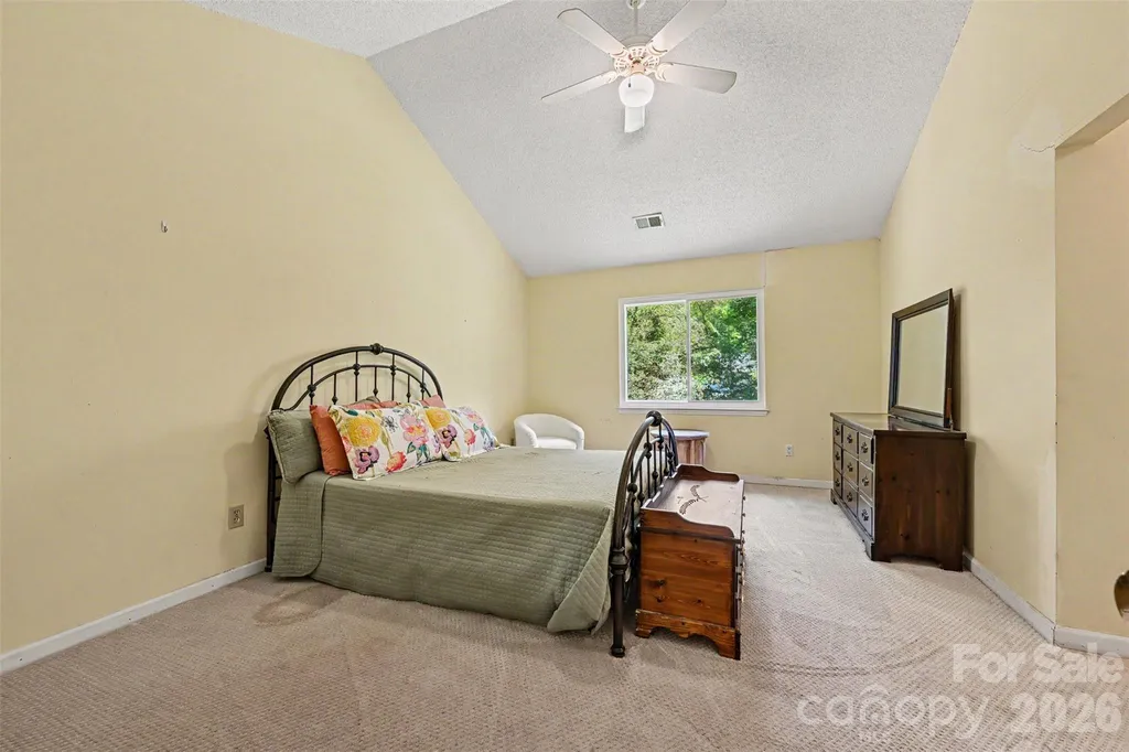 8410 Gidleigh Court Charlotte NC 28216