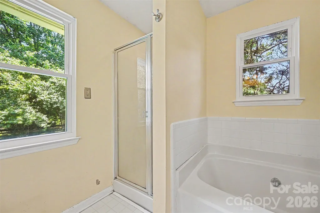 8410 Gidleigh Court Charlotte NC 28216