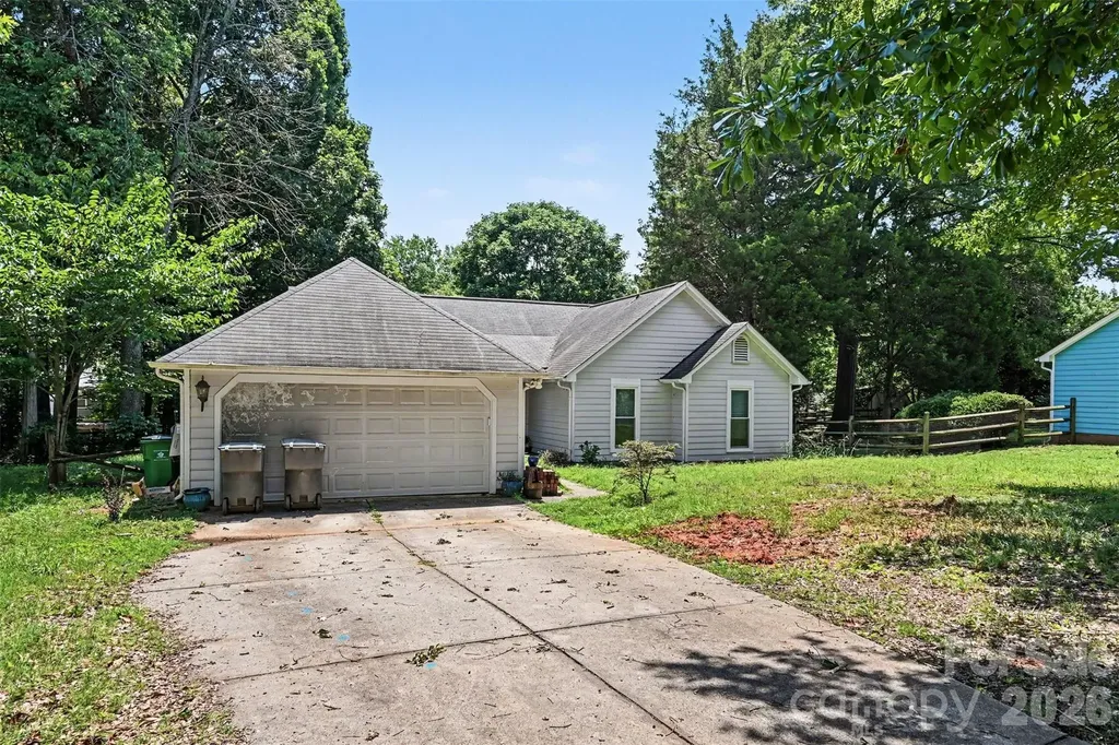8410 Gidleigh Court Charlotte NC 28216