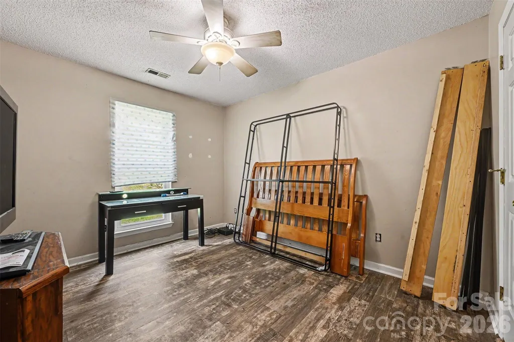 8410 Gidleigh Court Charlotte NC 28216