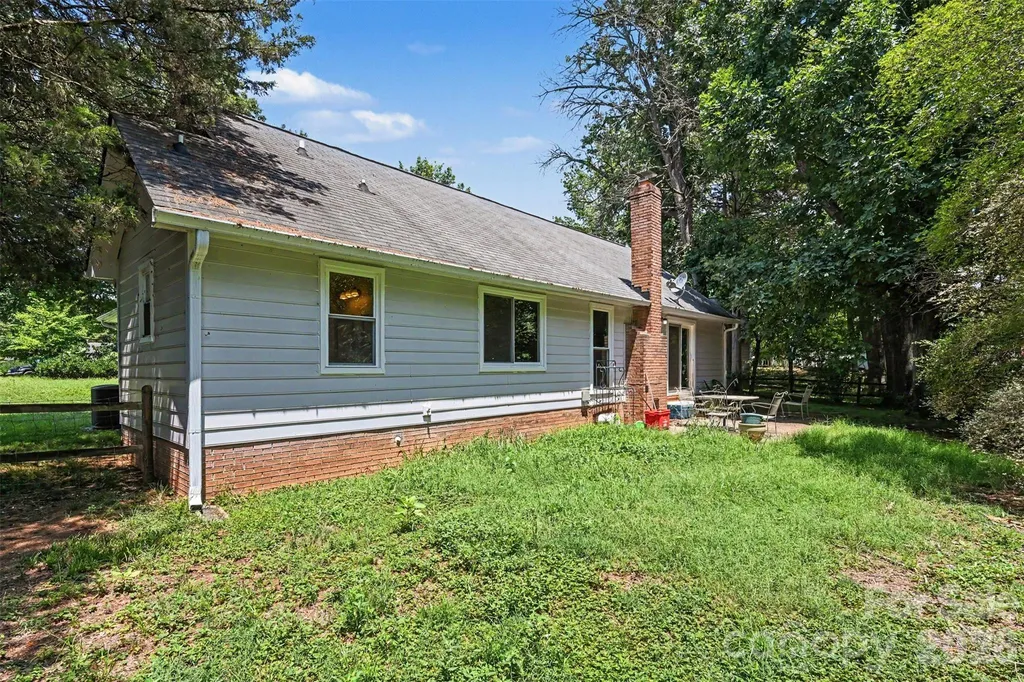 8410 Gidleigh Court Charlotte NC 28216