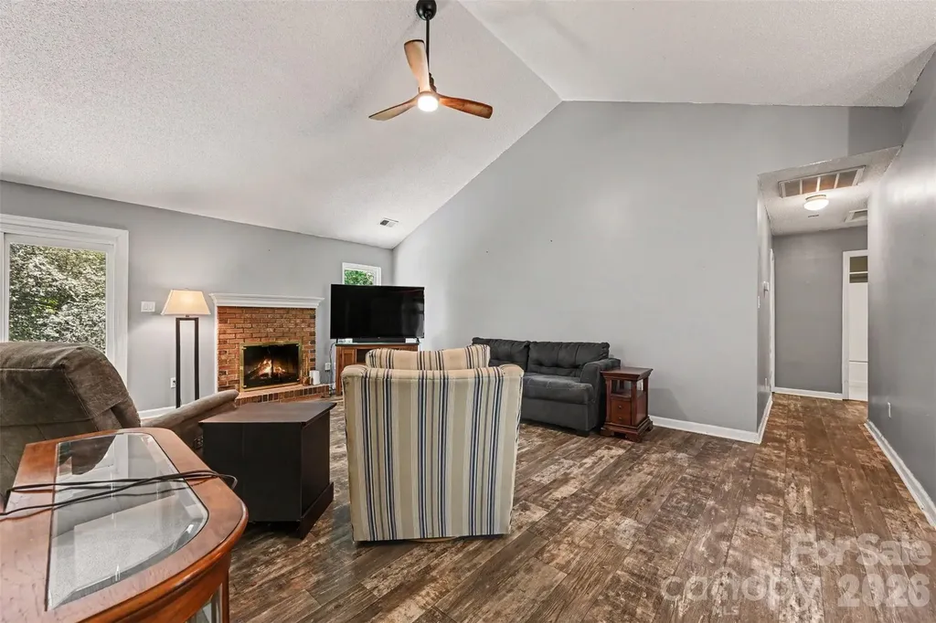 8410 Gidleigh Court Charlotte NC 28216