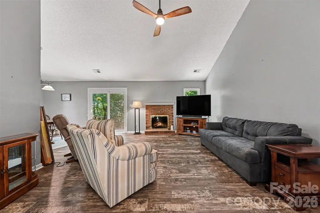 8410 Gidleigh Court Charlotte NC 28216
