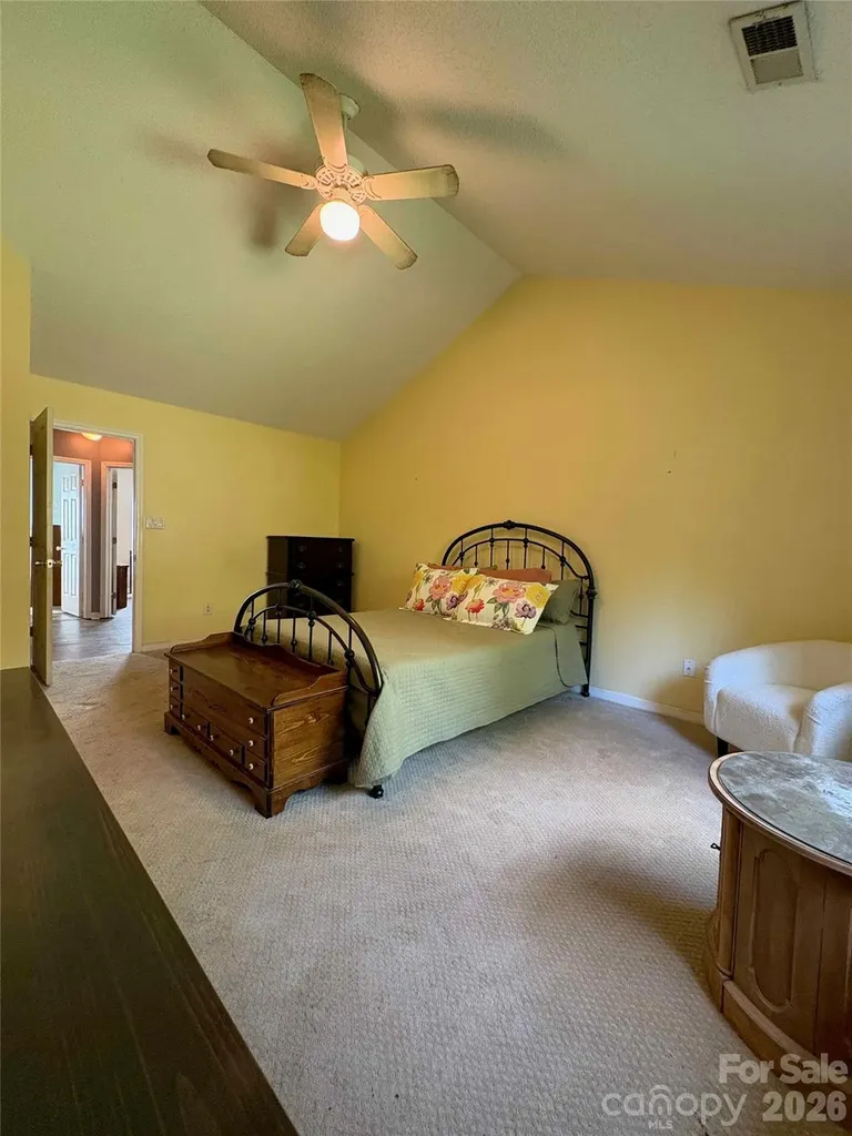 8410 Gidleigh Court Charlotte NC 28216