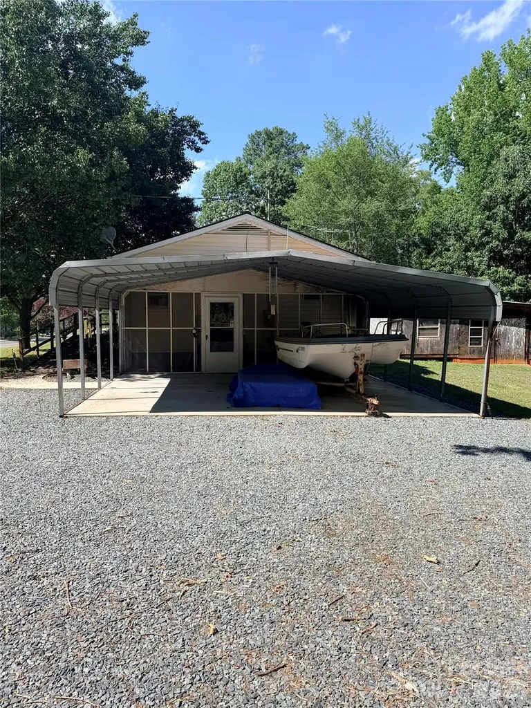 5945 Flowes Store Road Concord NC 28025