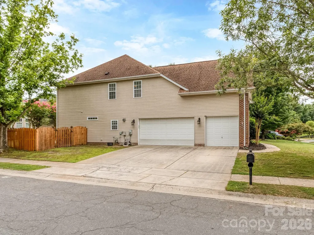4027 Riseley Lane Charlotte NC 28270
