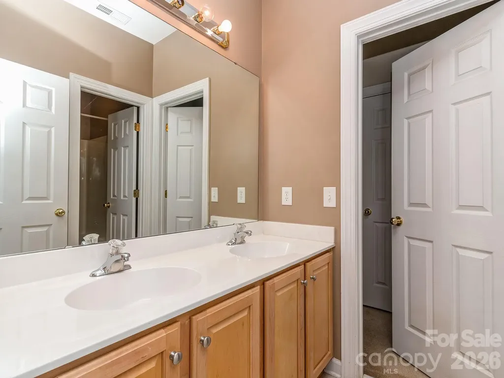 4027 Riseley Lane Charlotte NC 28270