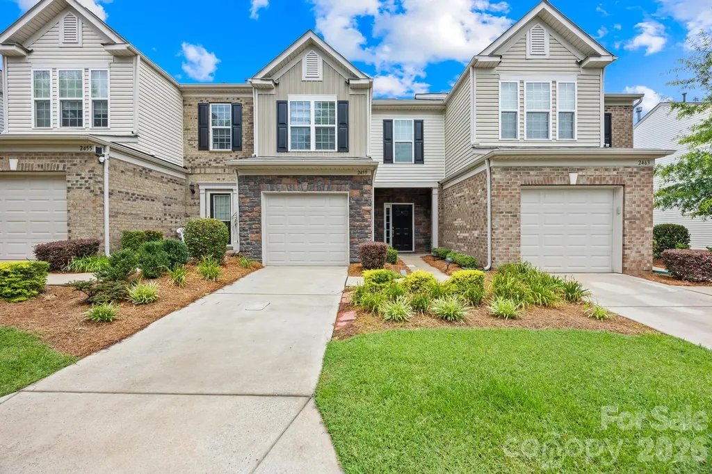 2459 Diplomat Lane Charlotte NC 28210