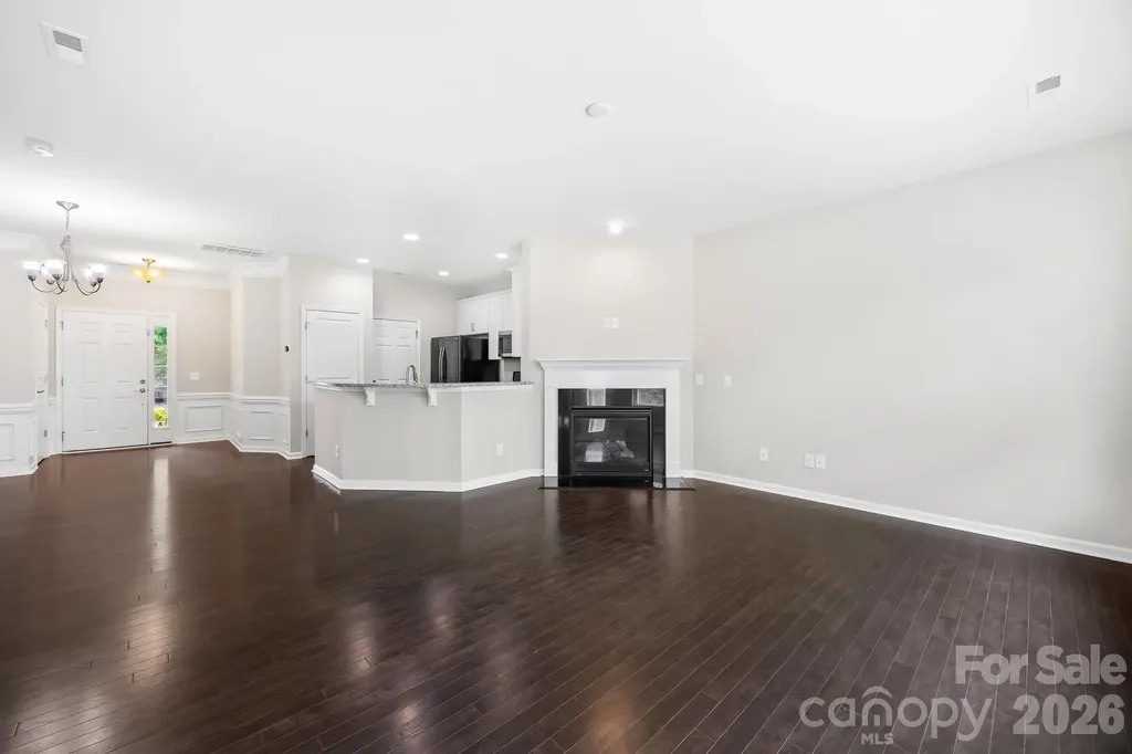 2459 Diplomat Lane Charlotte NC 28210