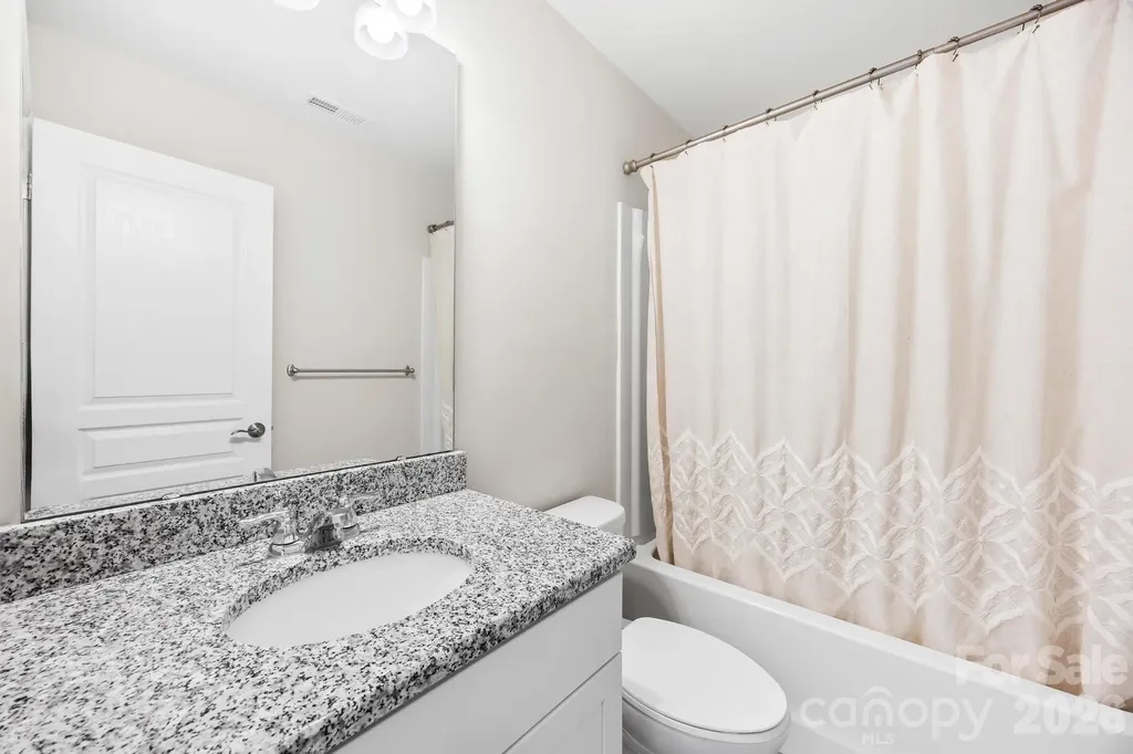 2459 Diplomat Lane Charlotte NC 28210