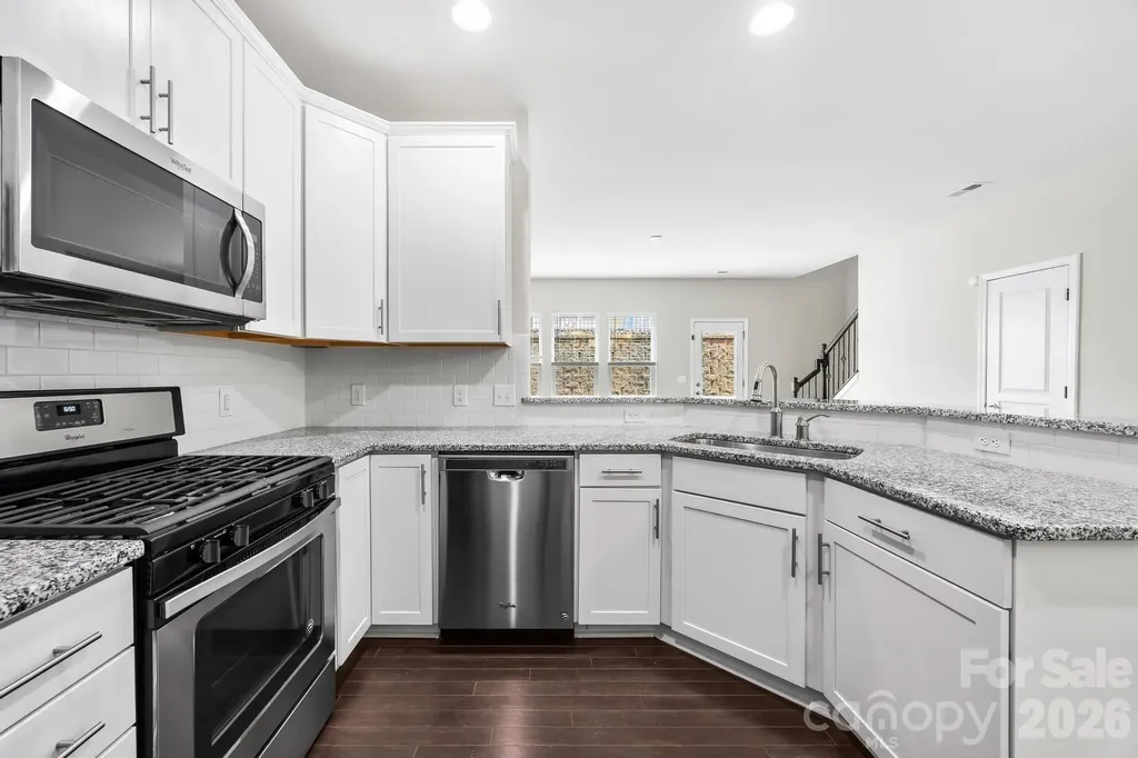 2459 Diplomat Lane Charlotte NC 28210