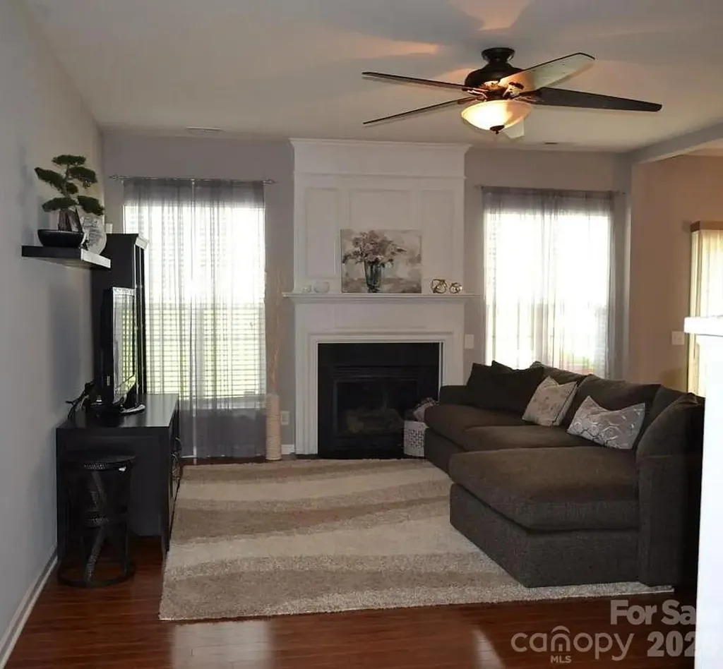 9032 Bishop Crest Lane Charlotte NC 28277
