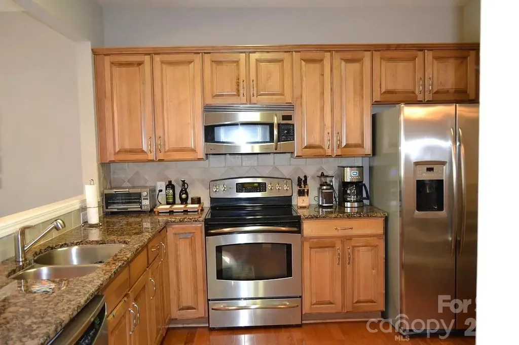 9032 Bishop Crest Lane Charlotte NC 28277