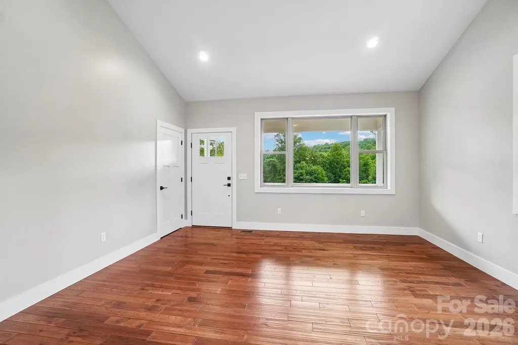 246 Appalachian Spruce Pine NC 28777