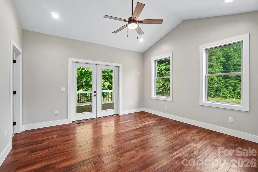 246 Appalachian Spruce Pine NC 28777