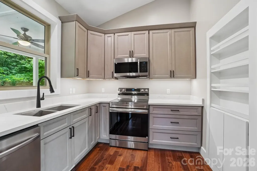 246 Appalachian Spruce Pine NC 28777