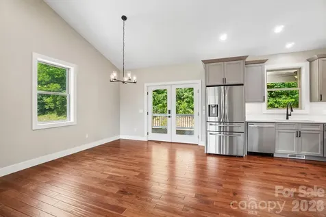 246 Appalachian Spruce Pine NC 28777