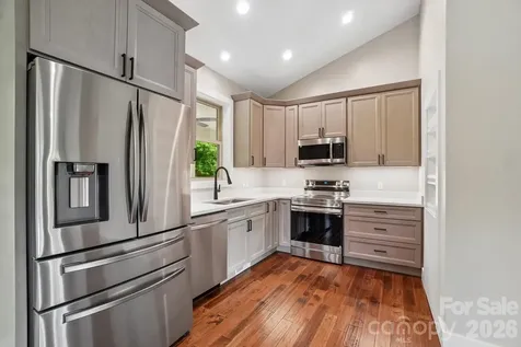 246 Appalachian Spruce Pine NC 28777