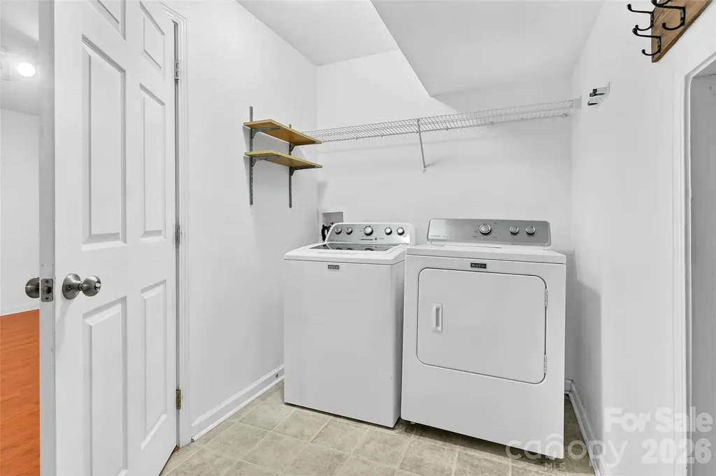 11 Ridgeland Lane Asheville NC 28805