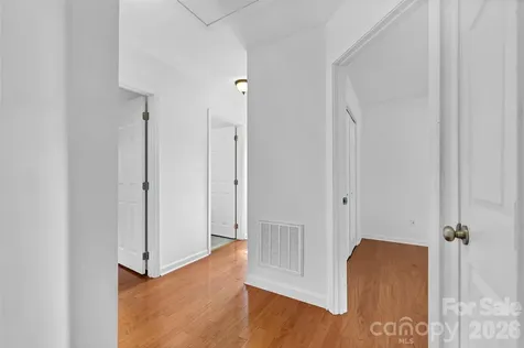 11 Ridgeland Lane Asheville NC 28805