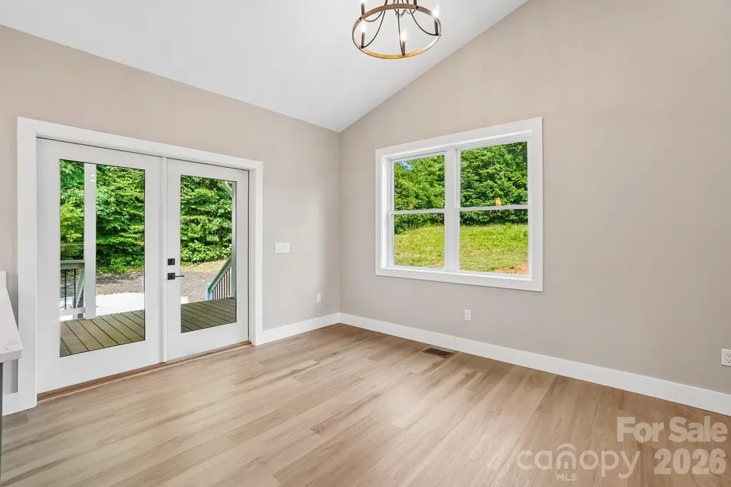 268 Appalachian Spruce Pine NC 28777